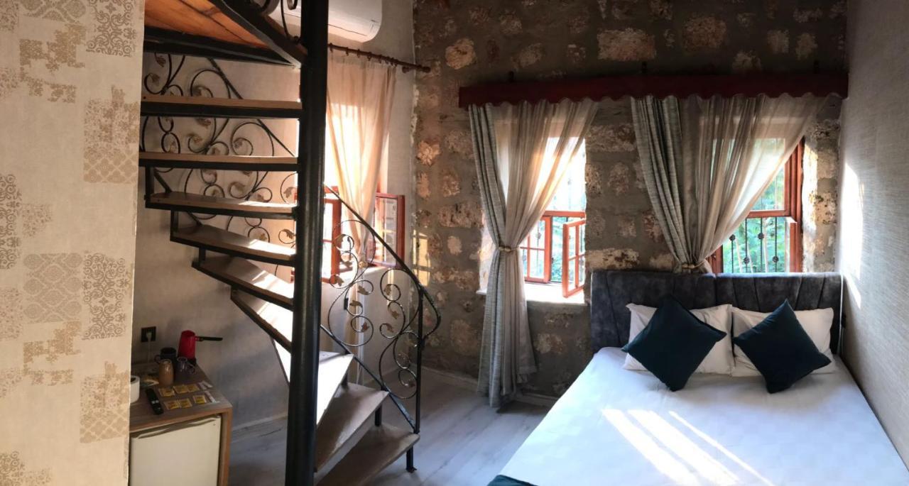 Grand Friends Bed & Breakfast Анталия Екстериор снимка